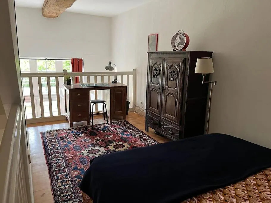 Loft Dans Un Chateau En Pierres Dorees Lissieu France